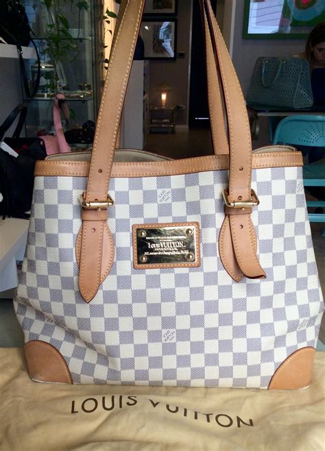 come pulire borsa louis vuitton damier azur|cleaning Louis Vuitton bags.